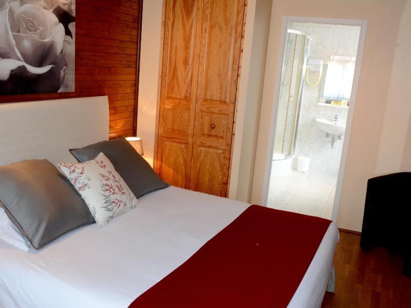Logis Hotel Du Centre - Halte Ideale En Cyclotourisme Avec Garage A Velos Clos 몰세임 외부 사진