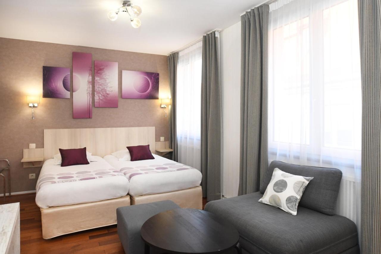 Logis Hotel Du Centre - Halte Ideale En Cyclotourisme Avec Garage A Velos Clos 몰세임 외부 사진