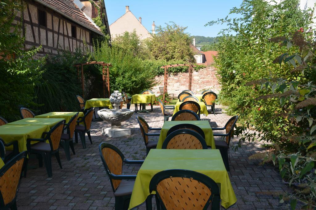 Logis Hotel Du Centre - Halte Ideale En Cyclotourisme Avec Garage A Velos Clos 몰세임 외부 사진